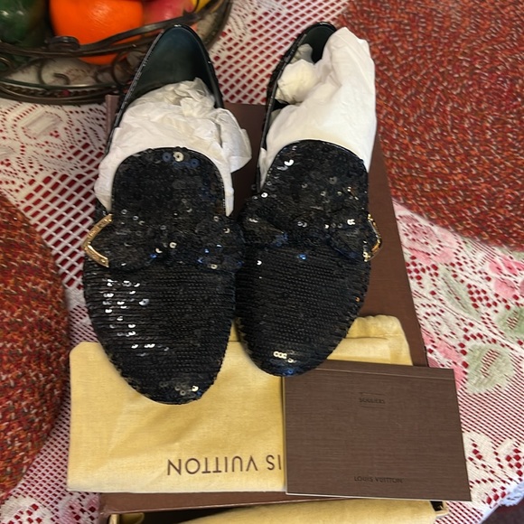 This shoes was giving to me - Picture 5 of 5